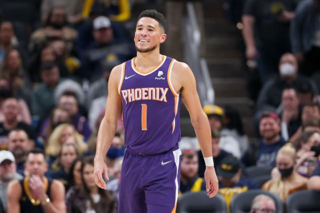 BB真人视讯-保罗倒下没关系 控卫版布克及时上线带队八连胜