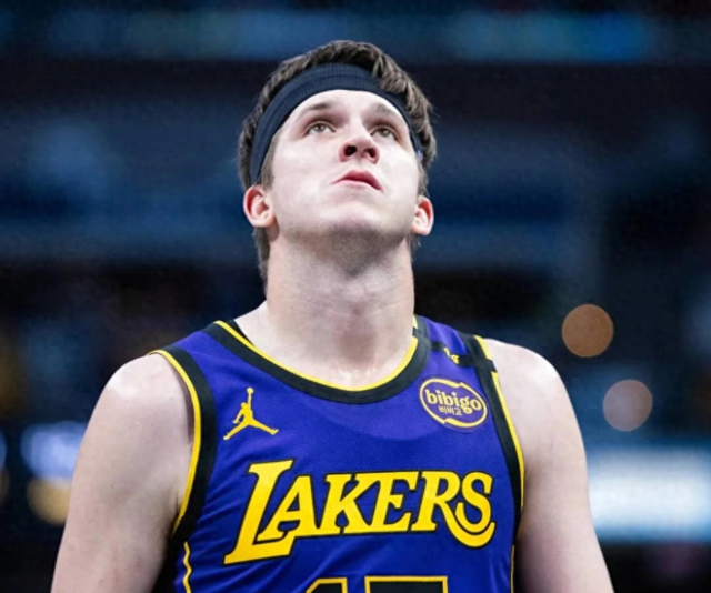 BB真人视讯-单打硬解+末节之王！里夫斯就是湖人最需要的新基石|奥斯汀·里夫斯|洛杉矶湖人队|费城76人队|卢卡-东契奇|詹姆斯_新浪体育_新浪新闻